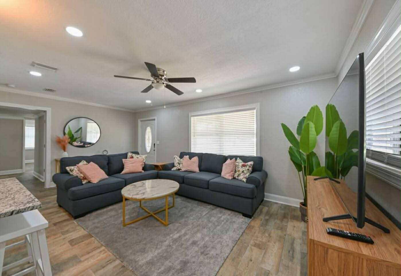 Image 4 of 34 For 4803 Wishart Boulevard