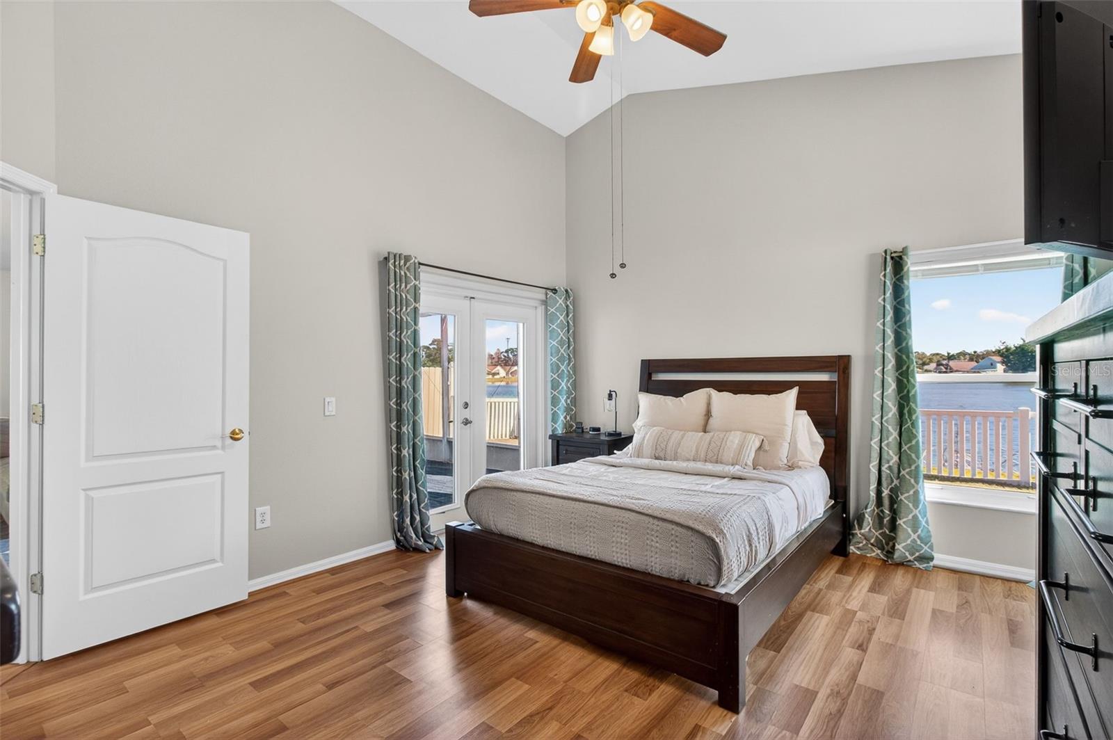 Image 17 of 35 For 8621 Manassas Road