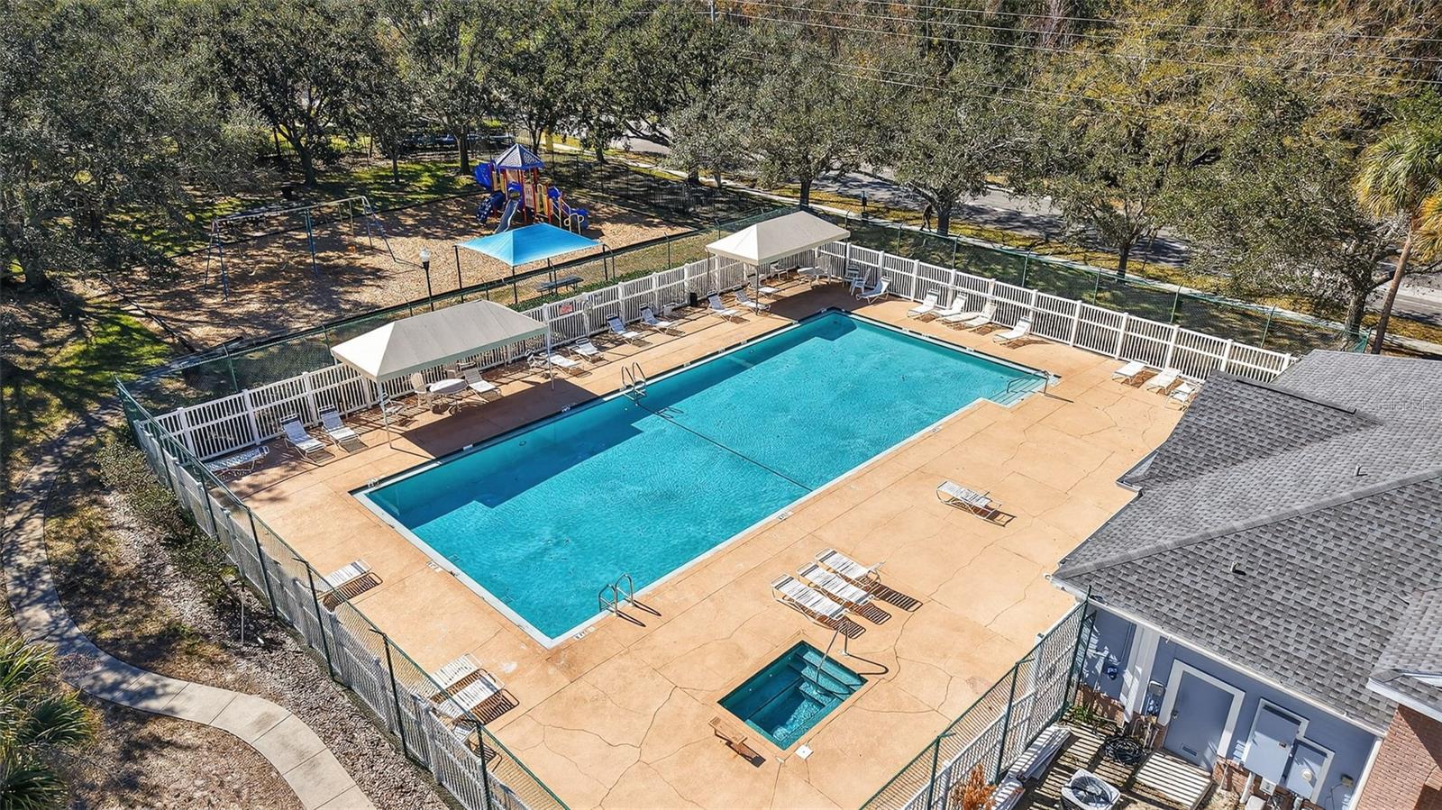 Image 32 of 35 For 8621 Manassas Road