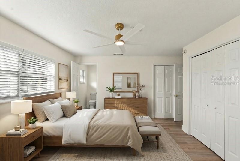 Image 13 of 30 For 4915 Whiteoak Drive E