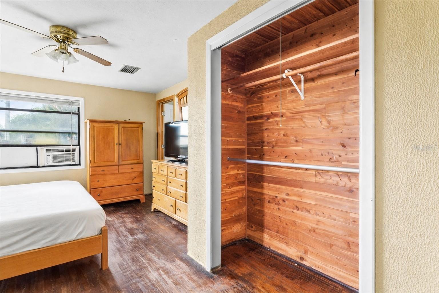 Image 6 of 22 For 4402 Lancaster Street