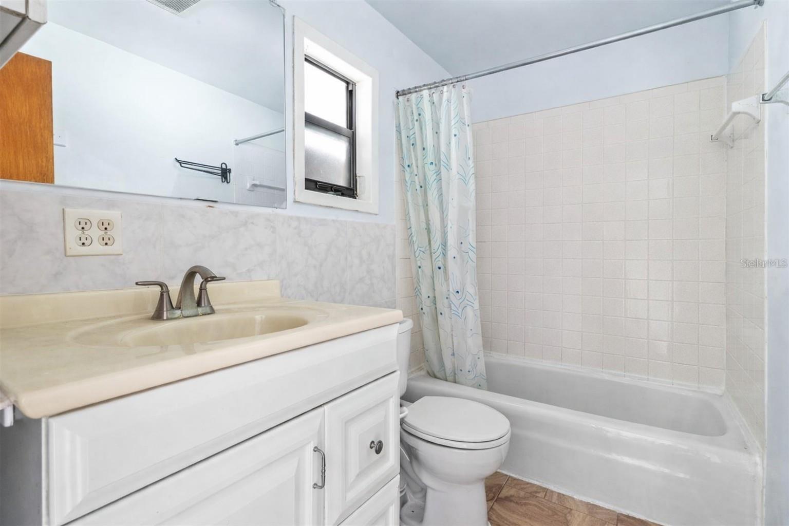 Image 7 of 22 For 4402 Lancaster Street