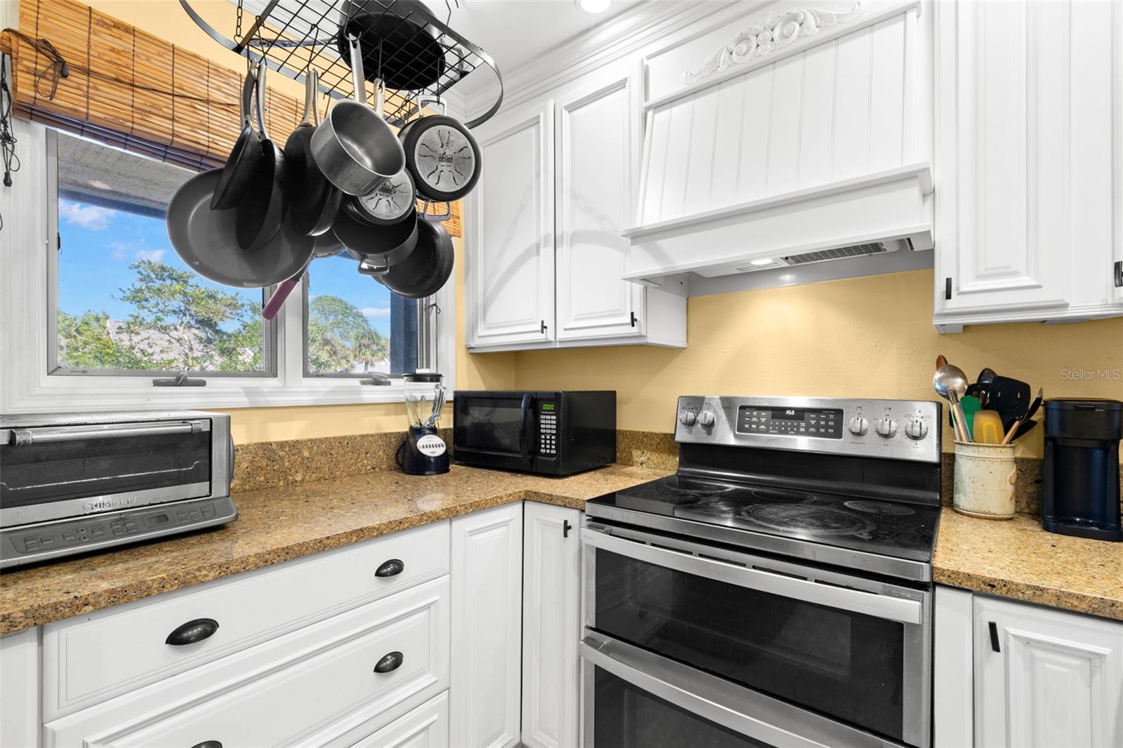 Image 10 of 41 For 1013 Caravel Court