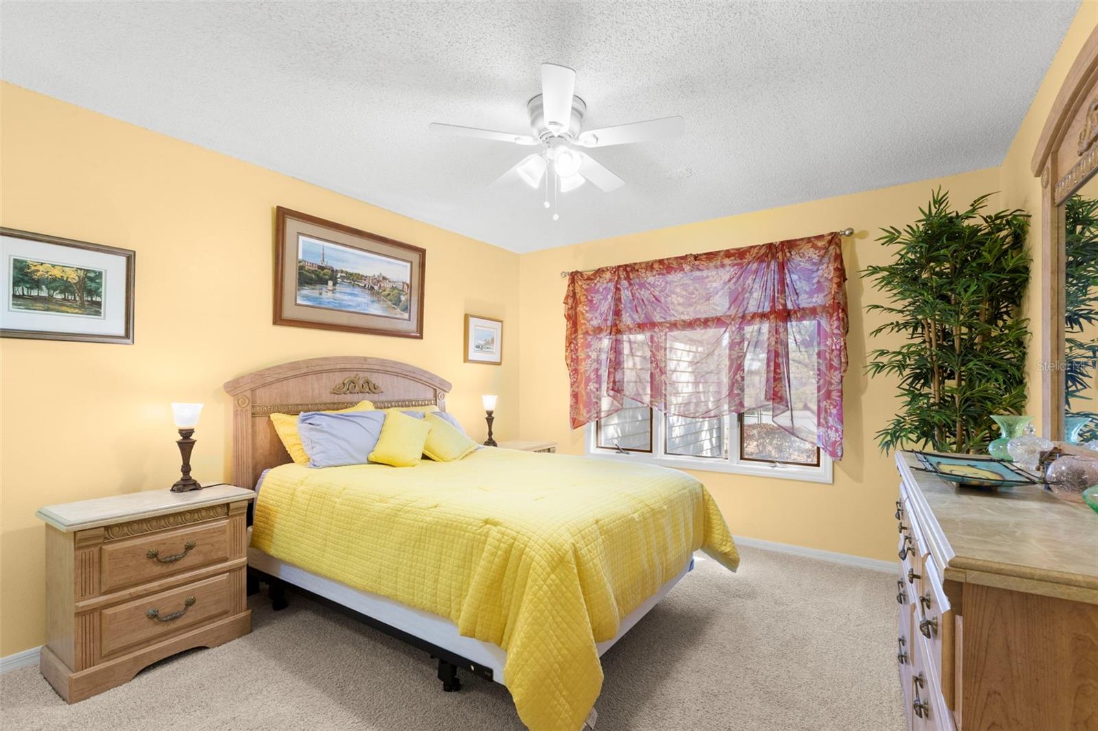 Image 23 of 41 For 1013 Caravel Court