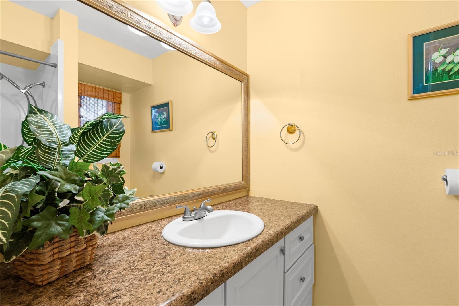 Image 24 of 41 For 1013 Caravel Court