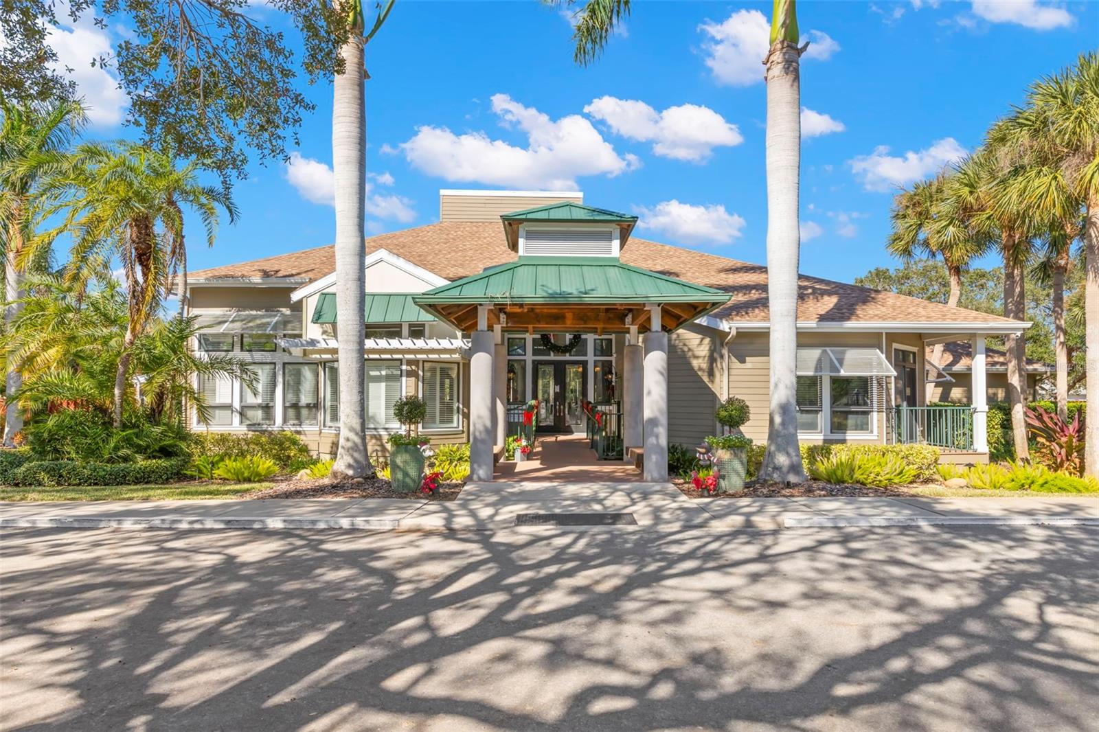 Image 29 of 41 For 1013 Caravel Court