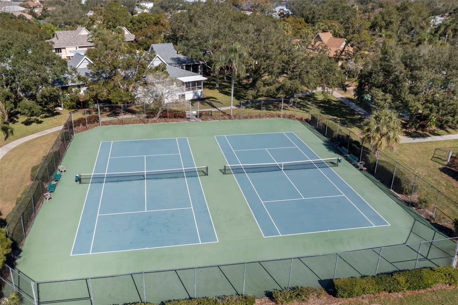 Image 38 of 41 For 1013 Caravel Court