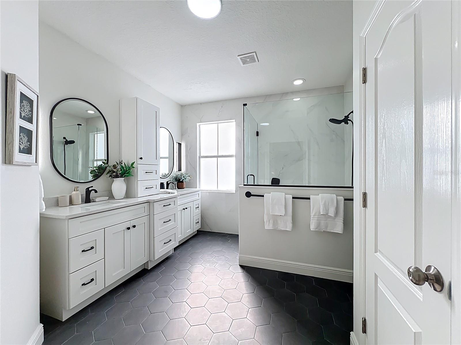 Image 21 of 38 For 4264 Haws Court