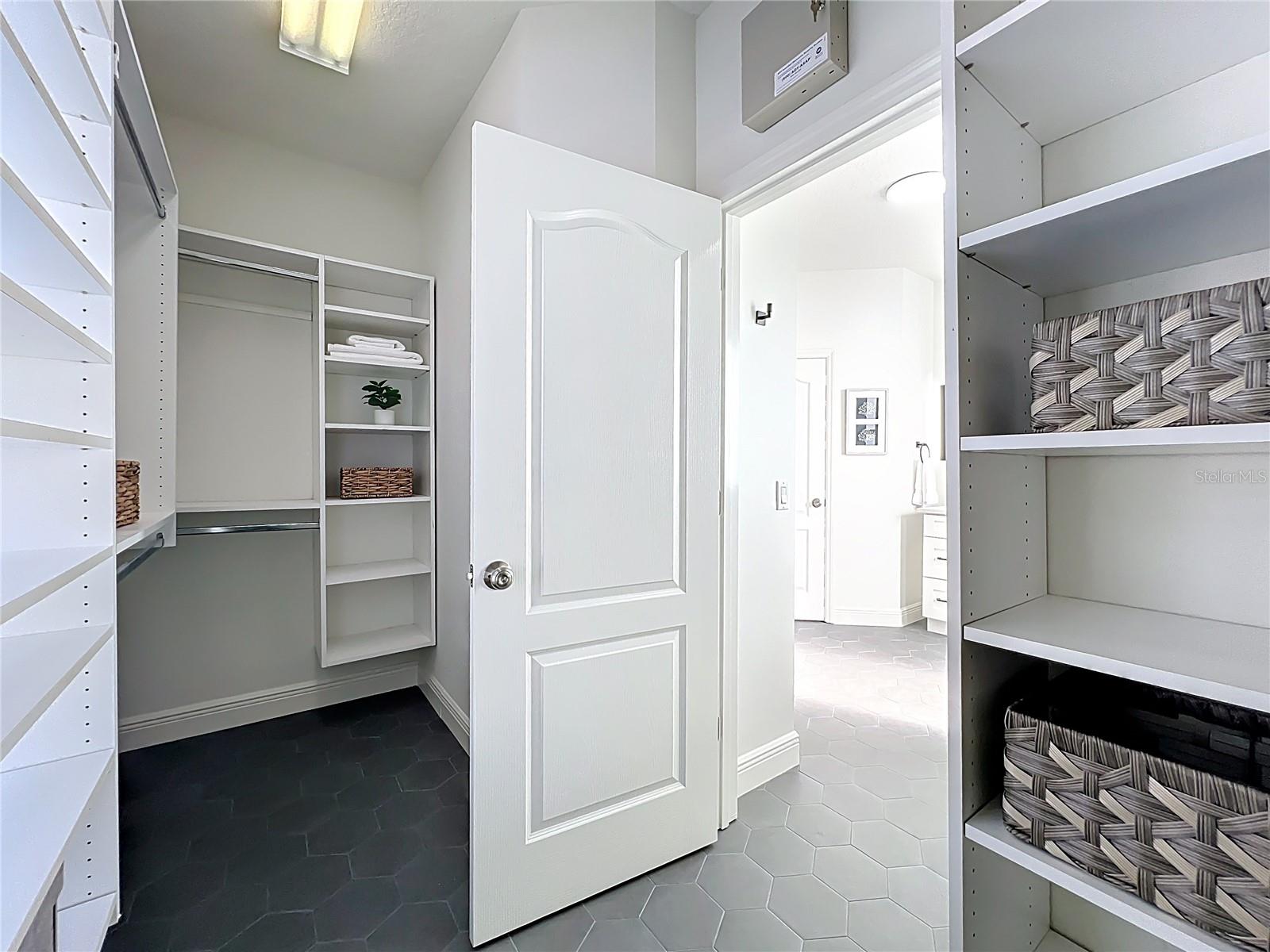 Image 22 of 38 For 4264 Haws Court