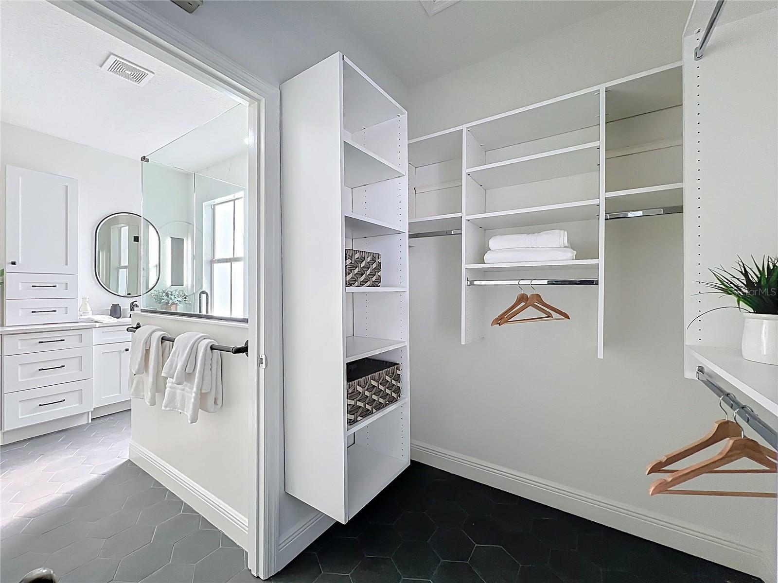 Image 23 of 38 For 4264 Haws Court