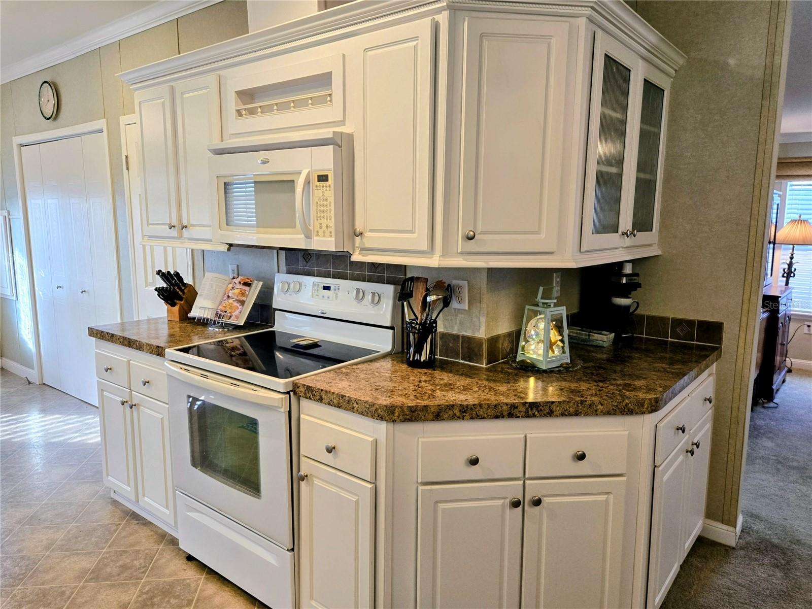 Image 27 of 56 For 6306 Wealthy Lane