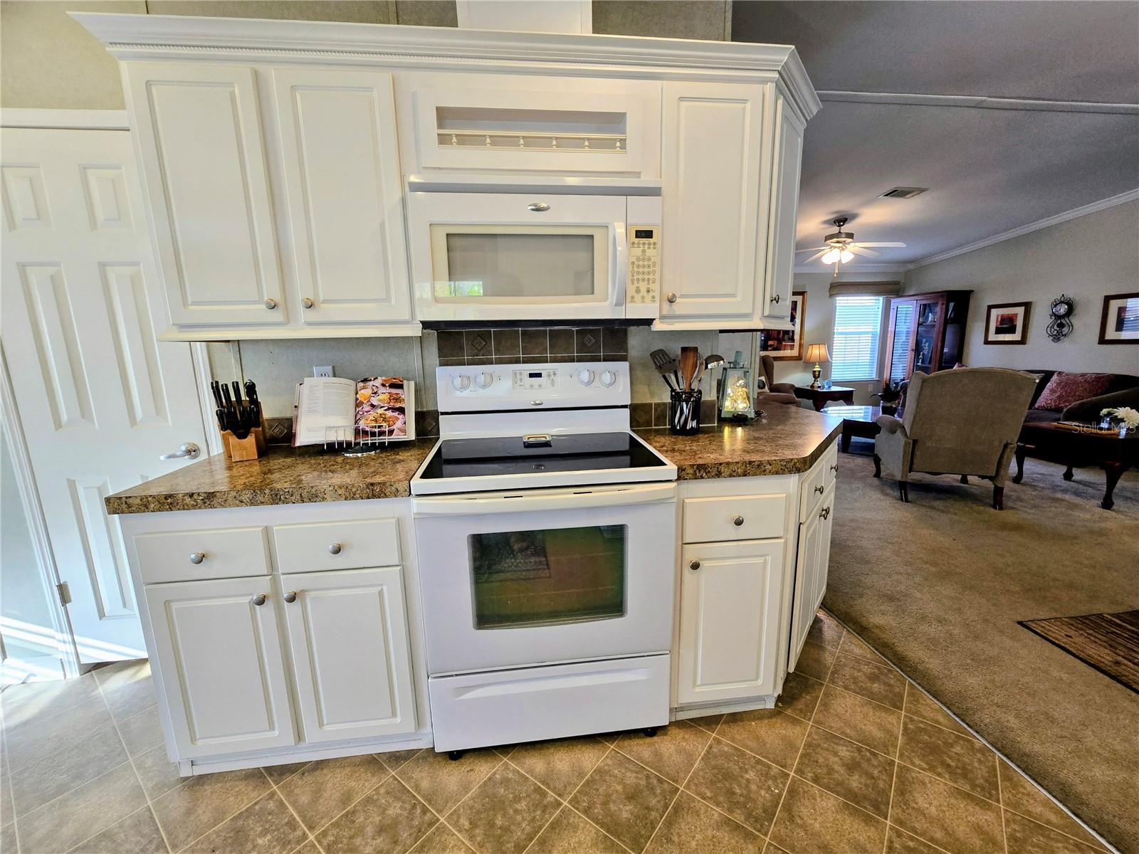 Image 28 of 56 For 6306 Wealthy Lane