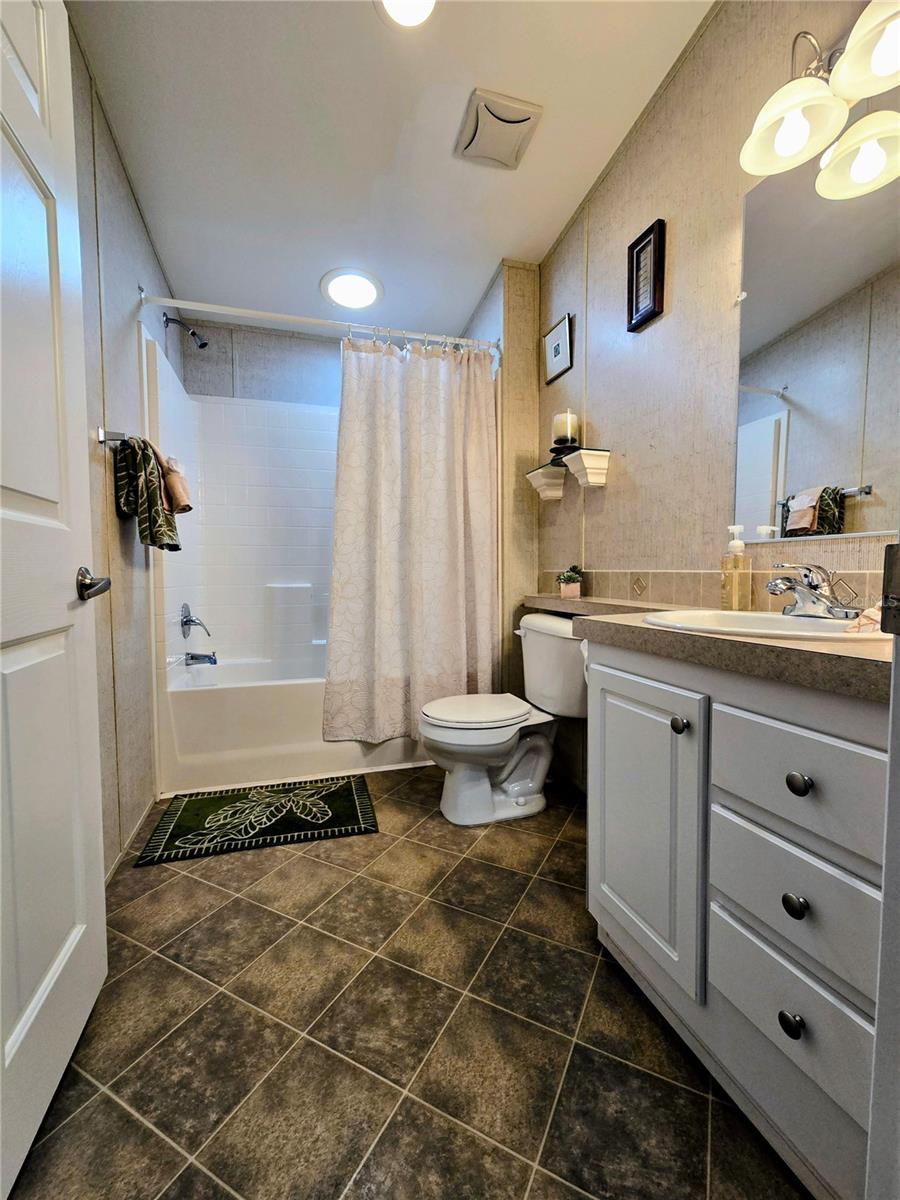 Image 39 of 56 For 6306 Wealthy Lane