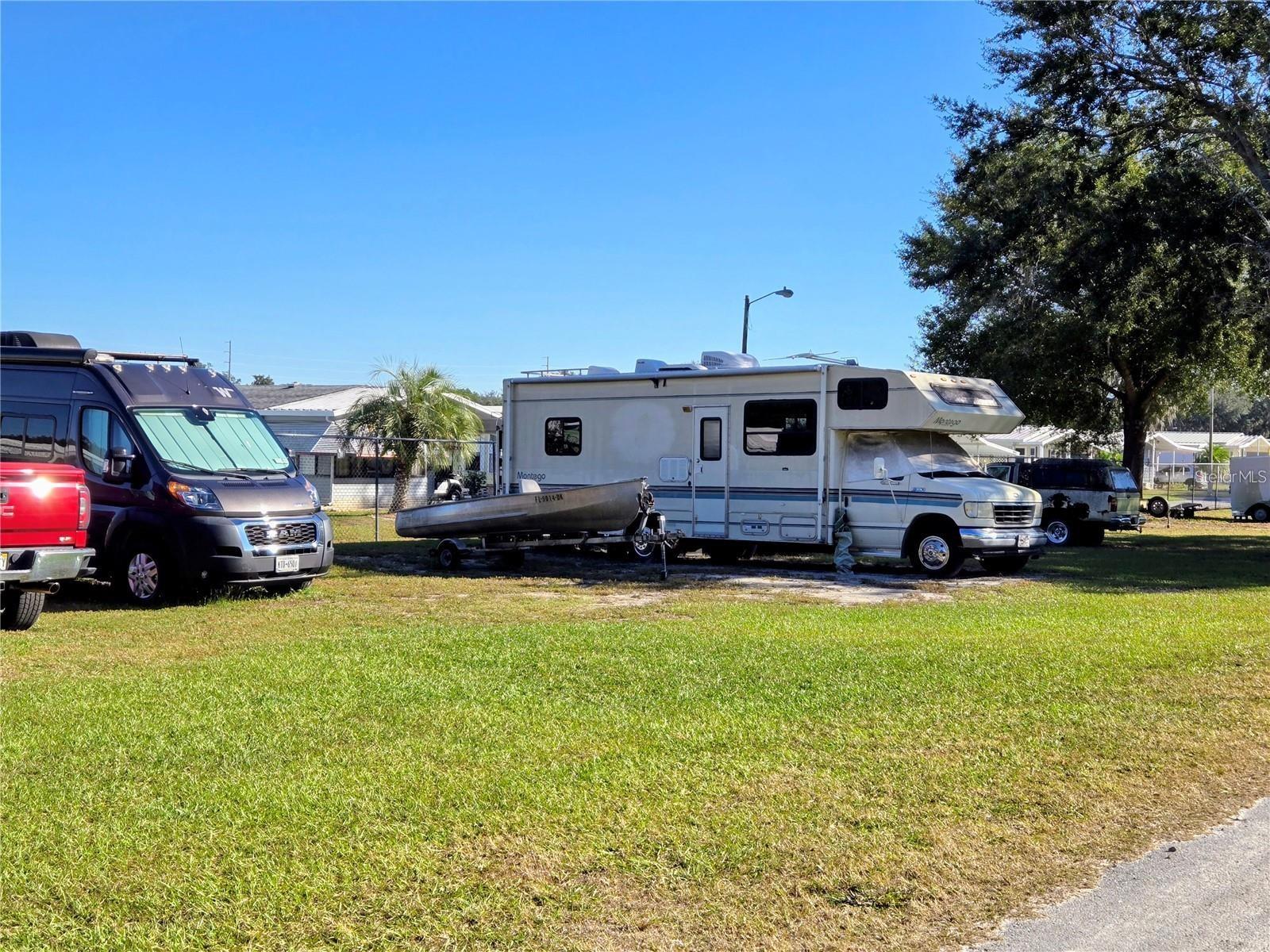 Image 54 of 56 For 6306 Wealthy Lane