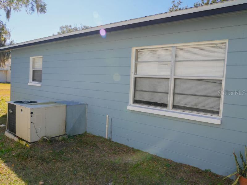 Image 3 of 5 For 726 Ornelda Street Sw