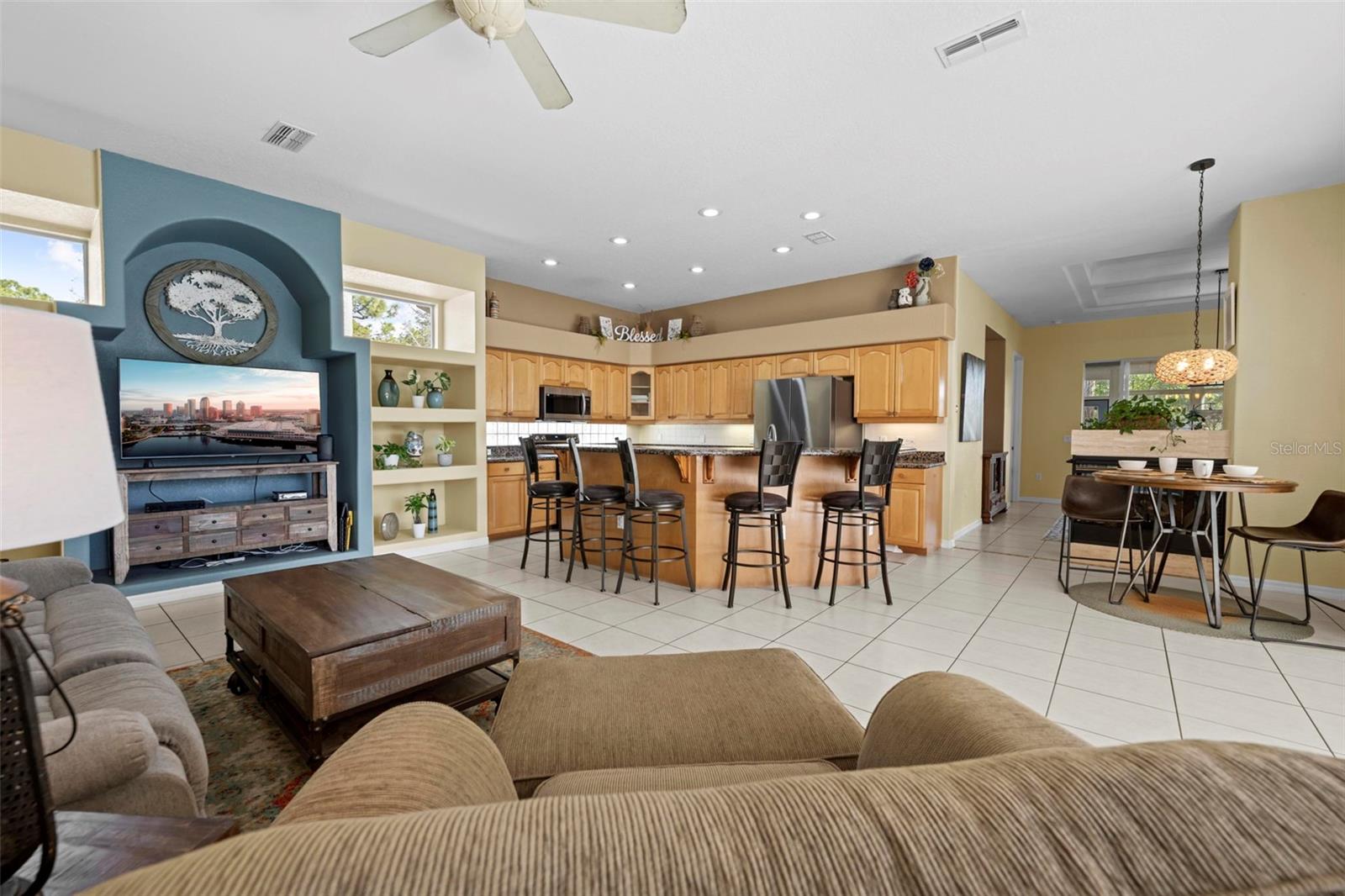 Image 14 of 56 For 15198 Surrey Bend