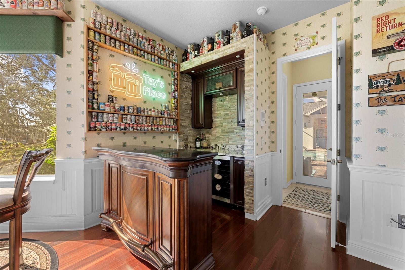 Image 36 of 56 For 15198 Surrey Bend