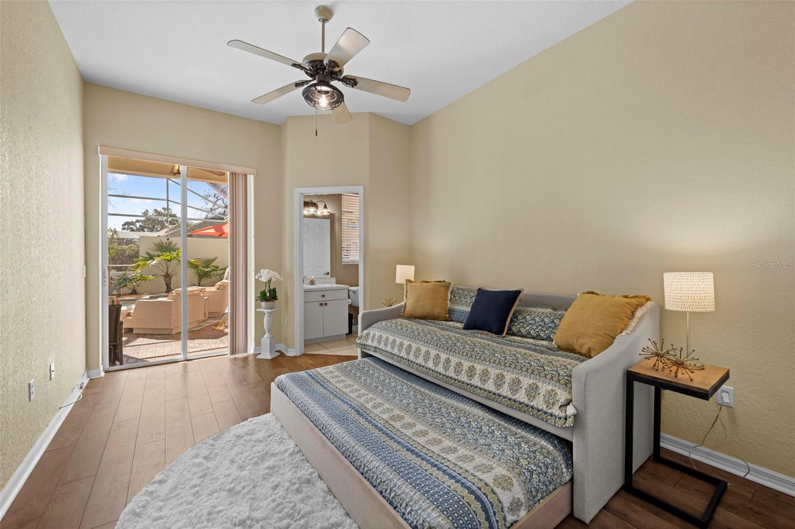 Image 40 of 56 For 15198 Surrey Bend