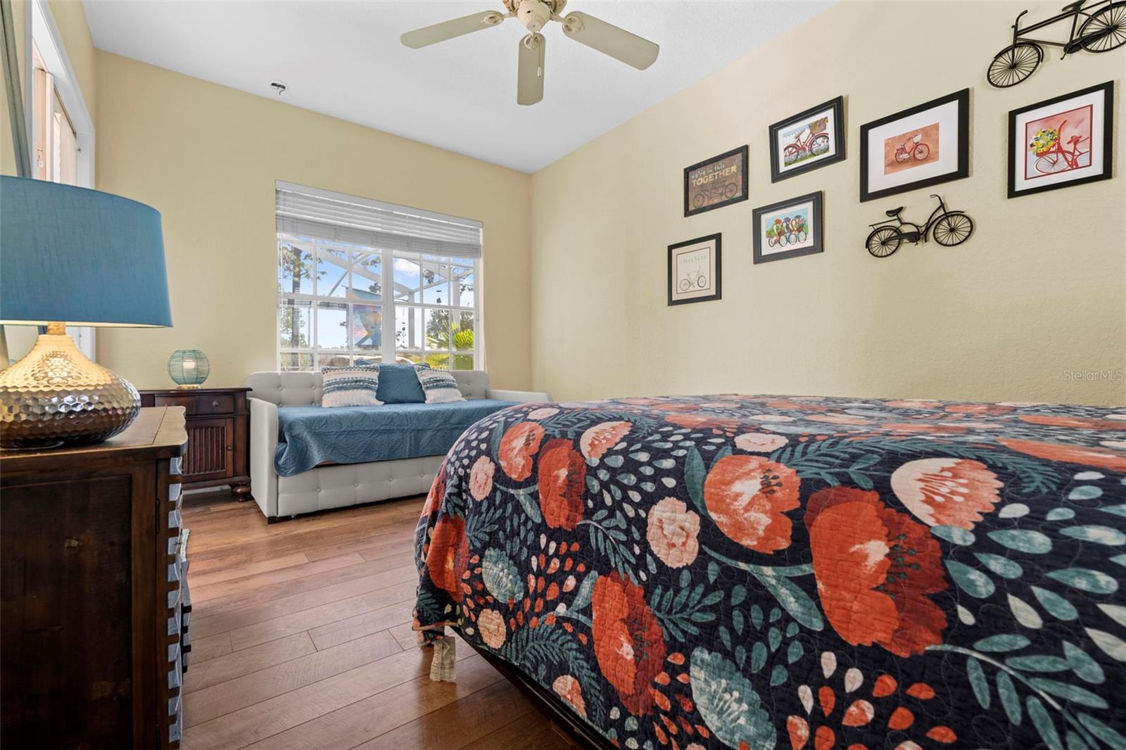 Image 44 of 56 For 15198 Surrey Bend