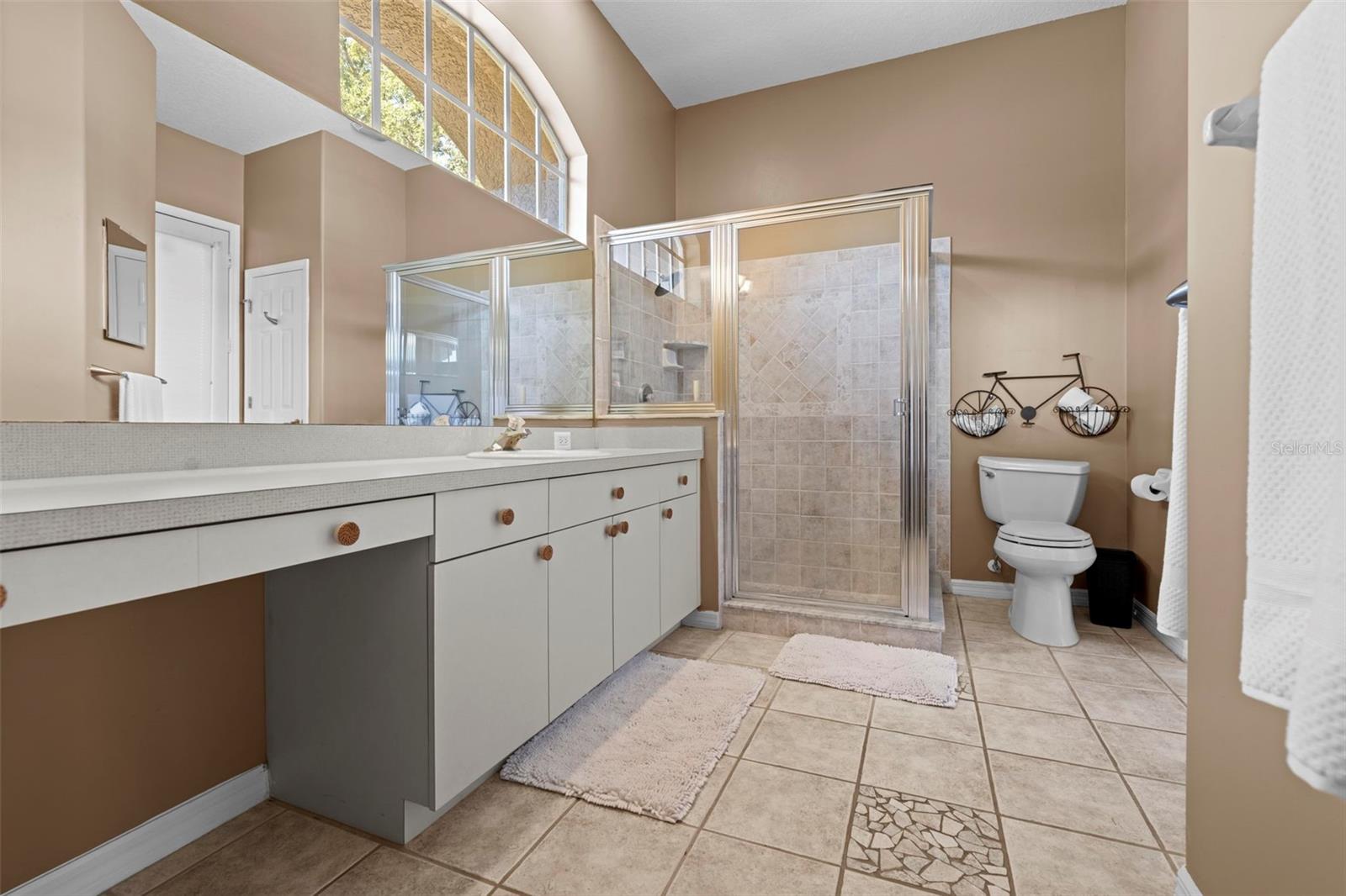 Image 45 of 56 For 15198 Surrey Bend