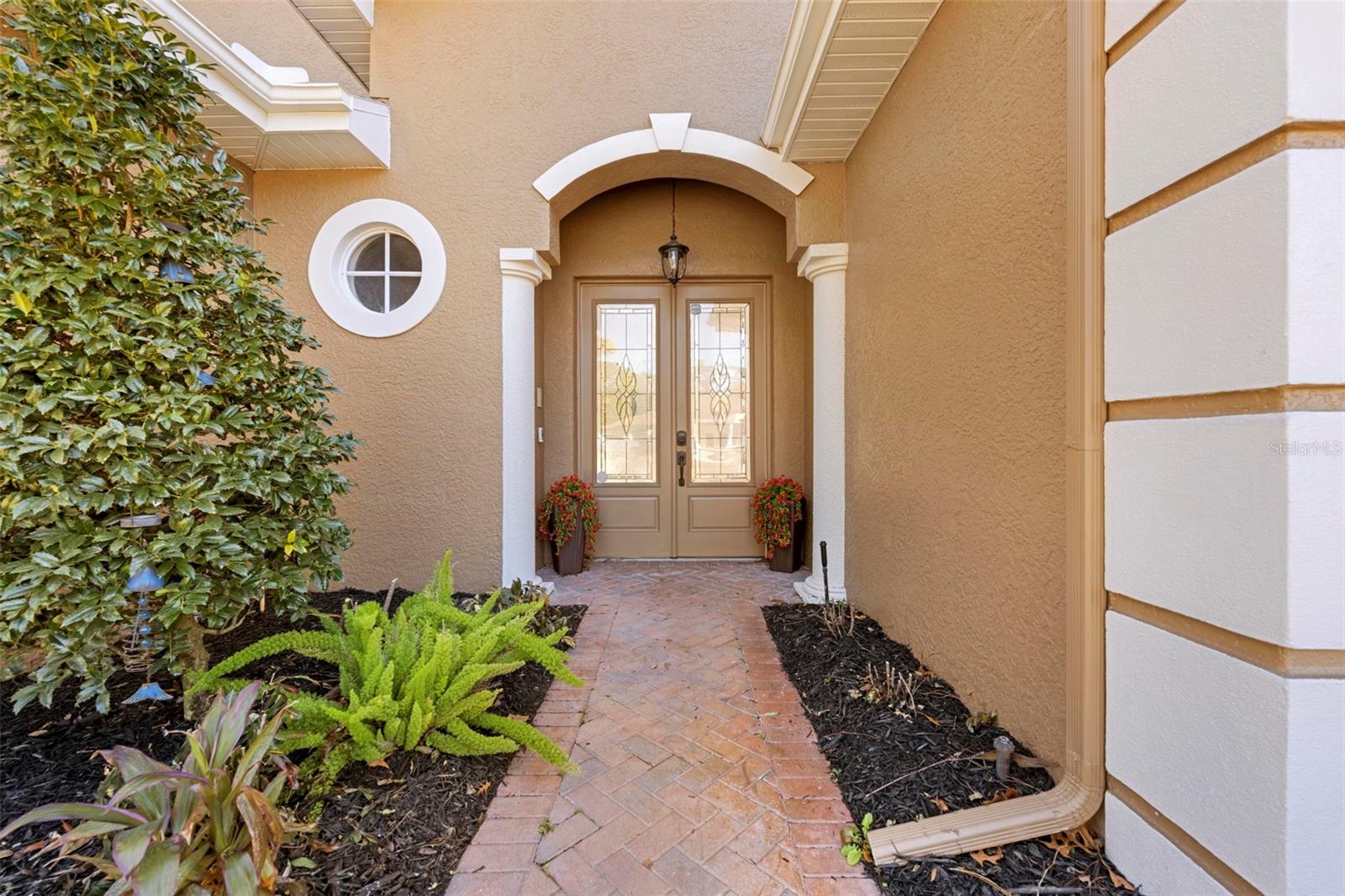 Image 6 of 56 For 15198 Surrey Bend