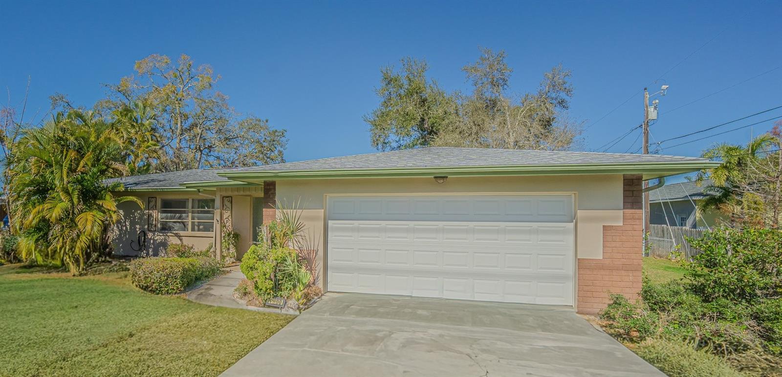 Image 11 of 27 For 1300 Michigan Boulevard