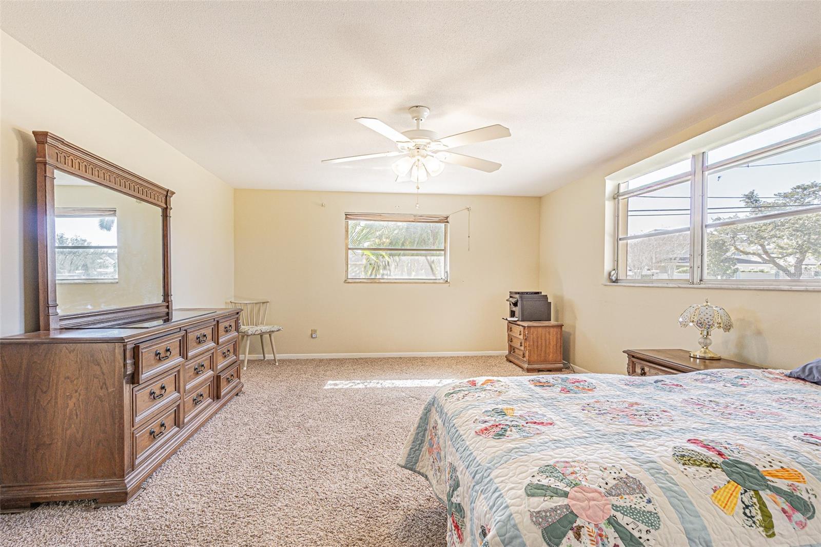 Image 13 of 27 For 1300 Michigan Boulevard