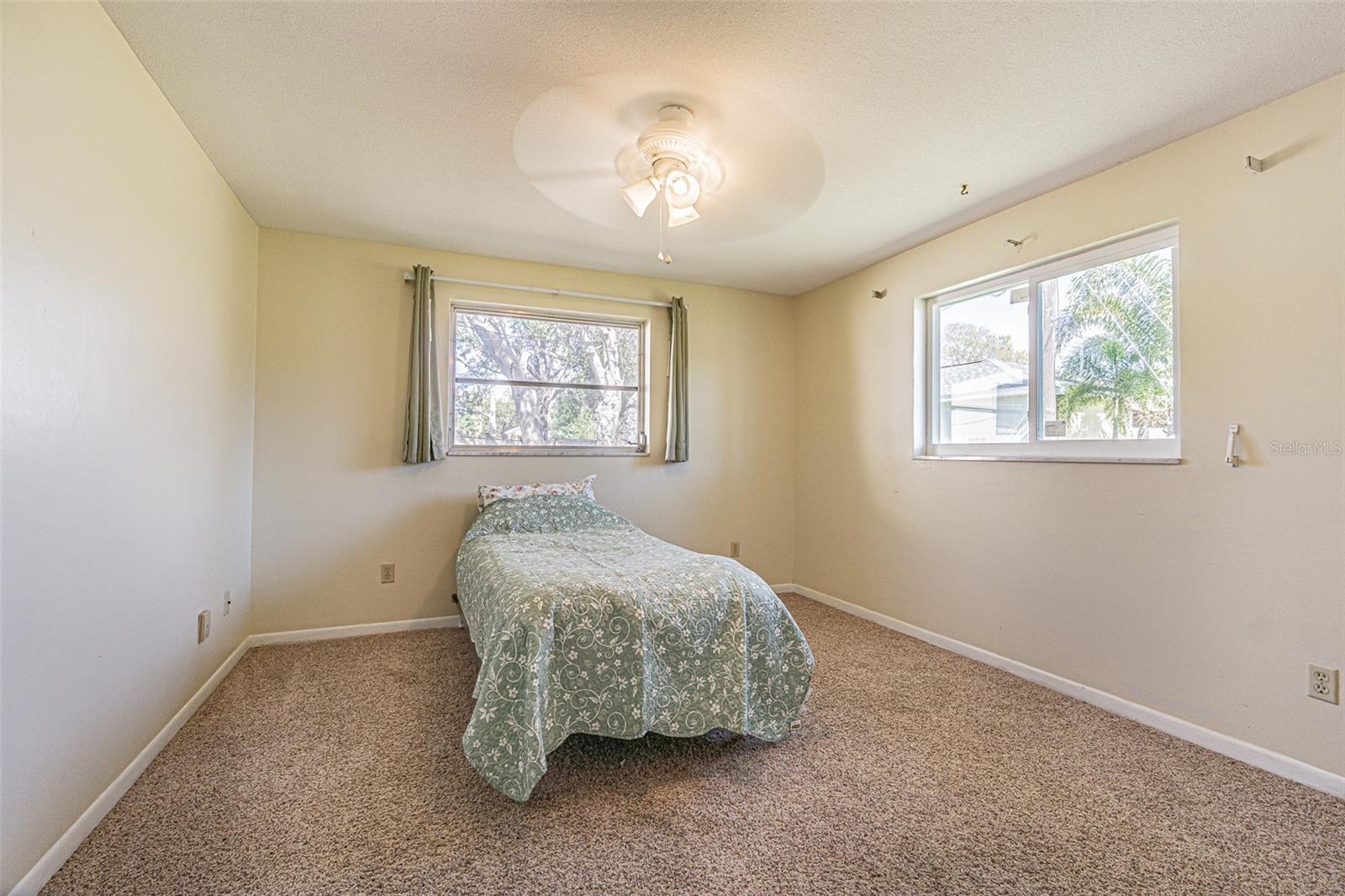 Image 20 of 27 For 1300 Michigan Boulevard