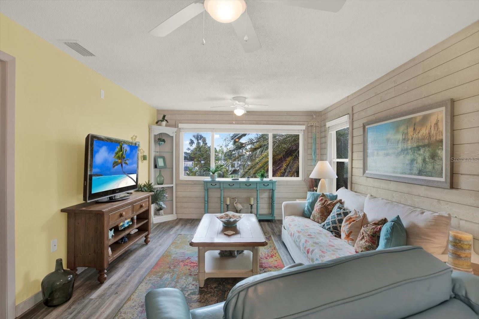 Image 10 of 20 For 4909 Gulf Drive 6b