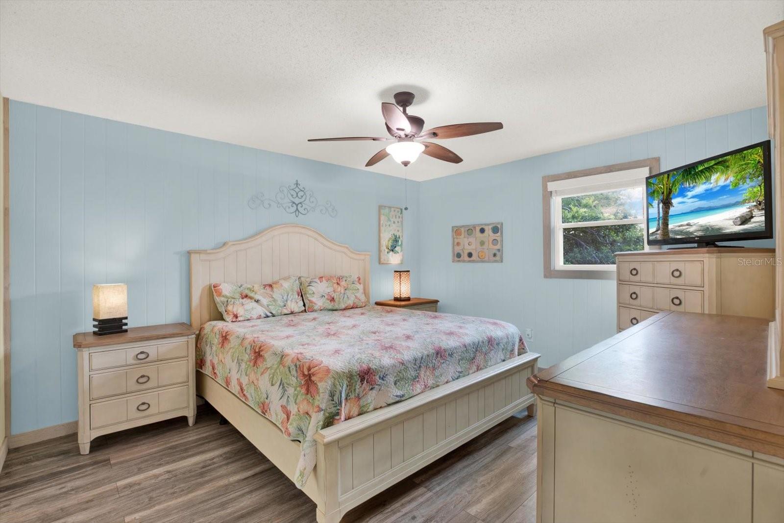 Image 11 of 20 For 4909 Gulf Drive 6b