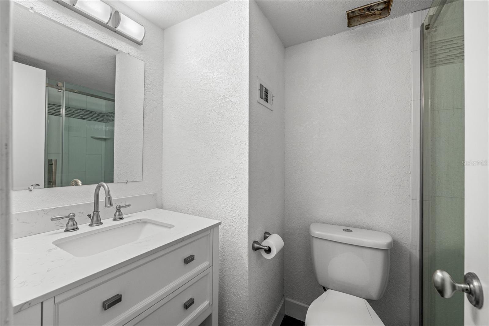 Image 17 of 49 For 4311 La Vera Court