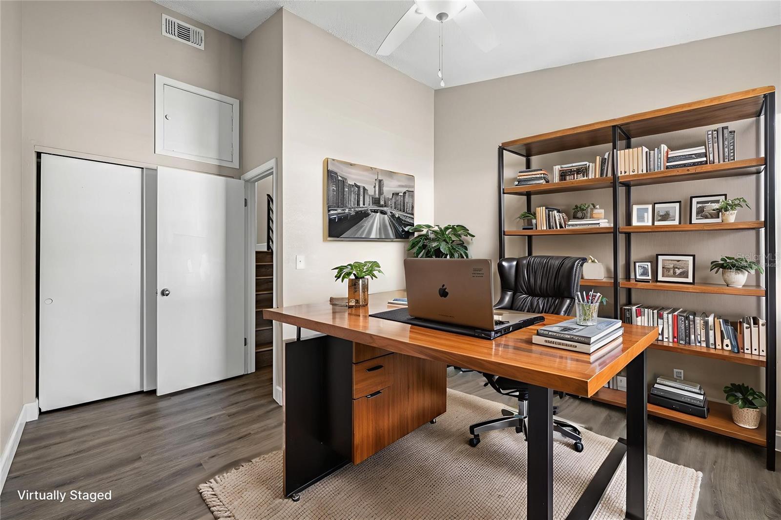 Image 20 of 49 For 4311 La Vera Court