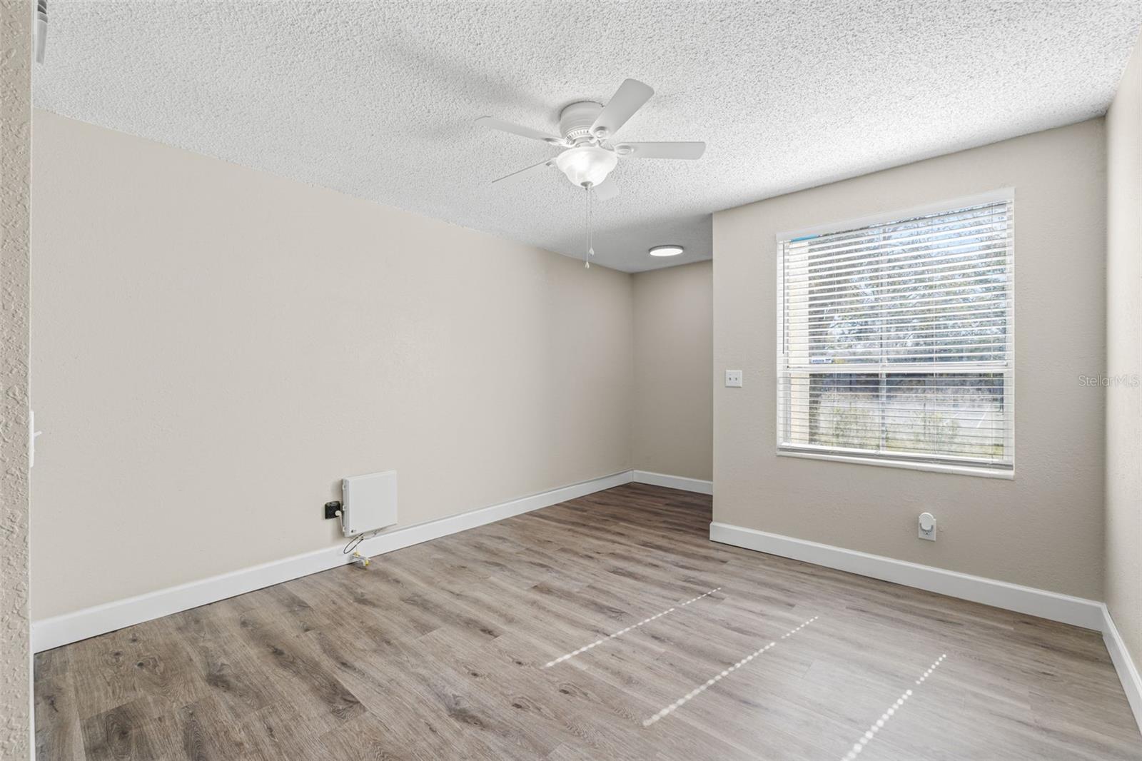 Image 3 of 49 For 4311 La Vera Court