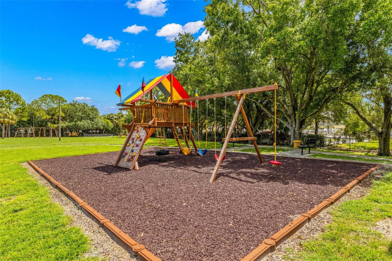 Image 37 of 49 For 4311 La Vera Court