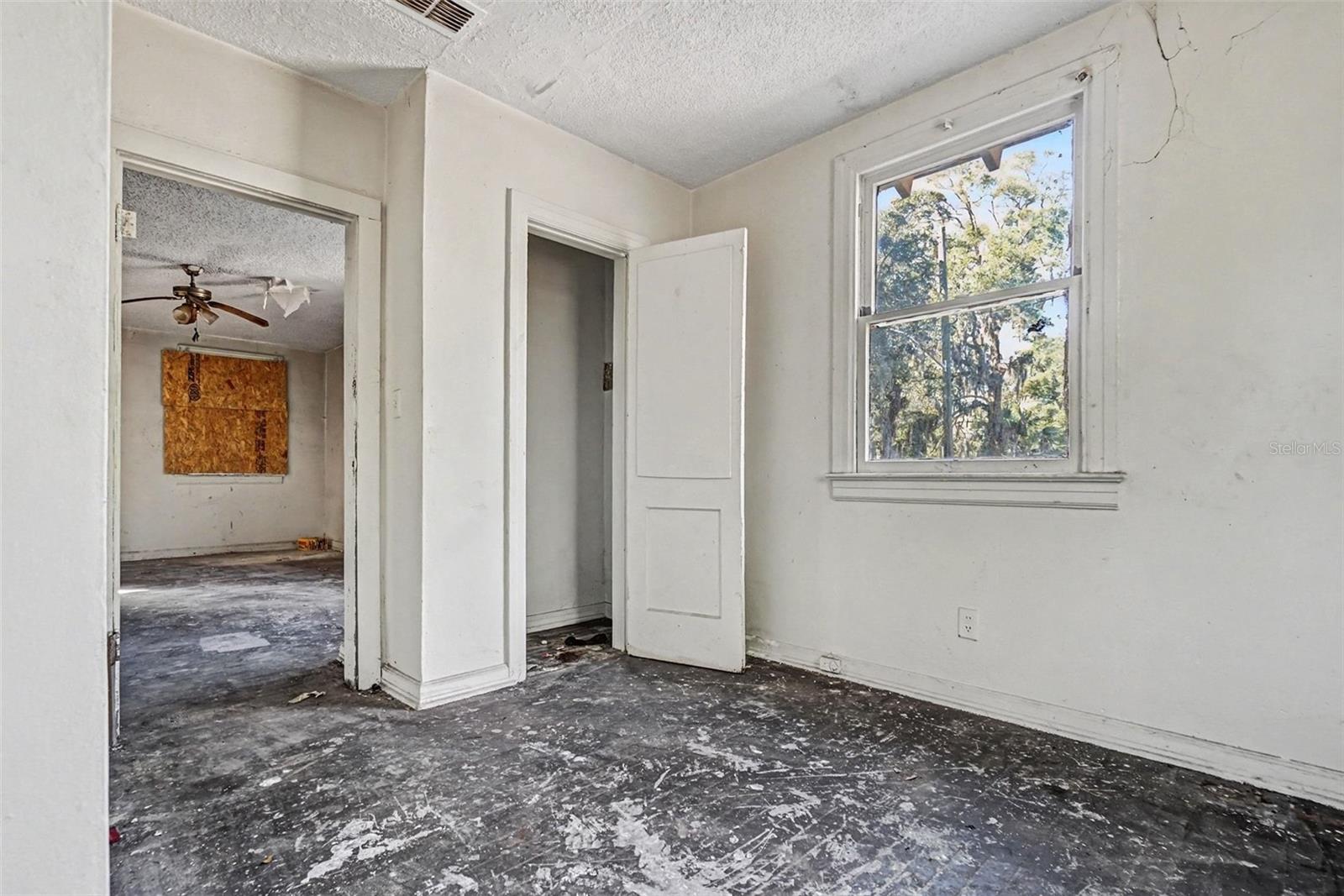 Image 11 of 12 For 3317 Laura Street