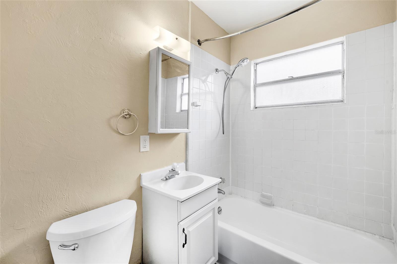 Image 13 of 34 For 3904 Clark Avenue