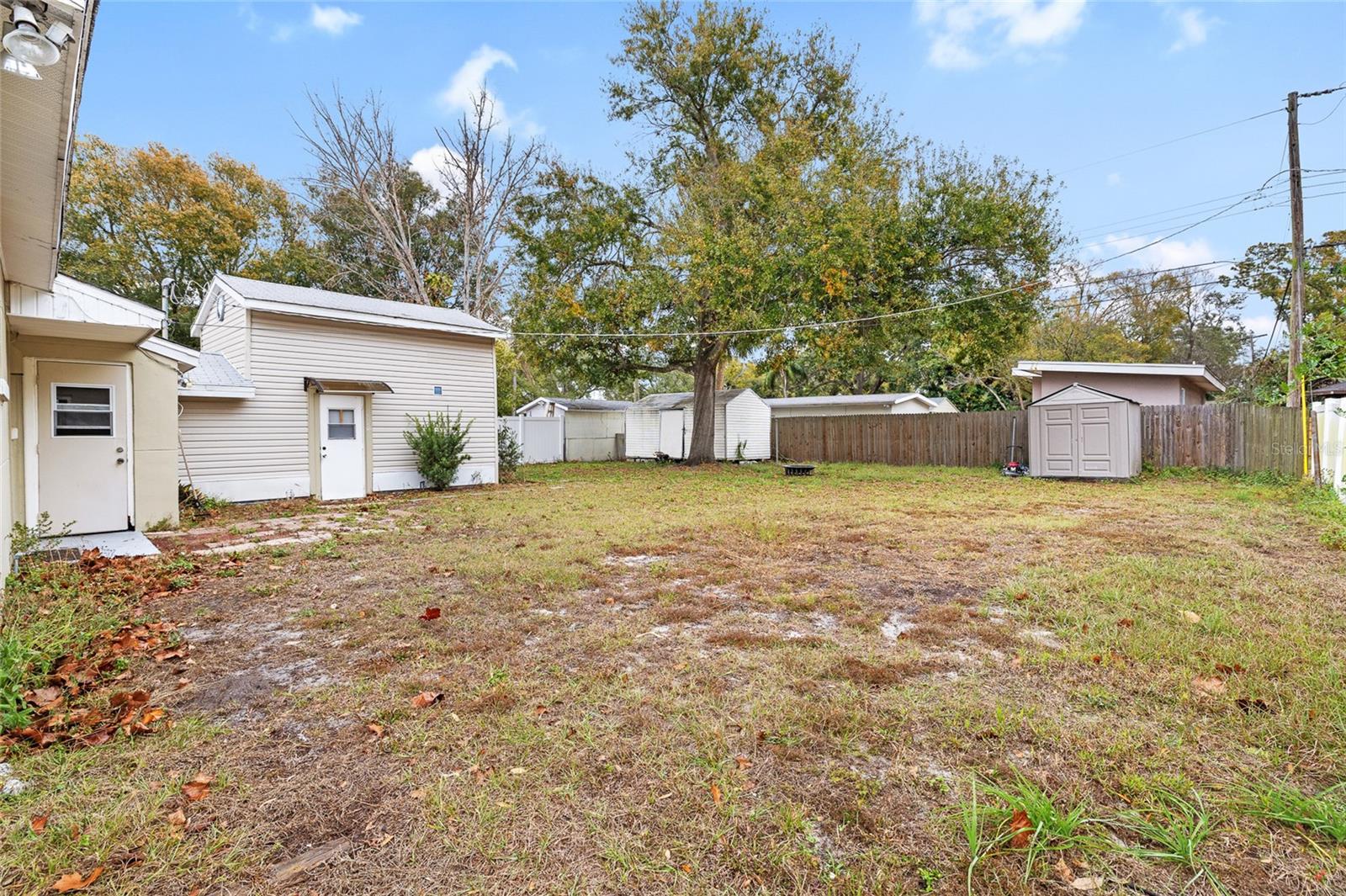 Image 23 of 34 For 3904 Clark Avenue