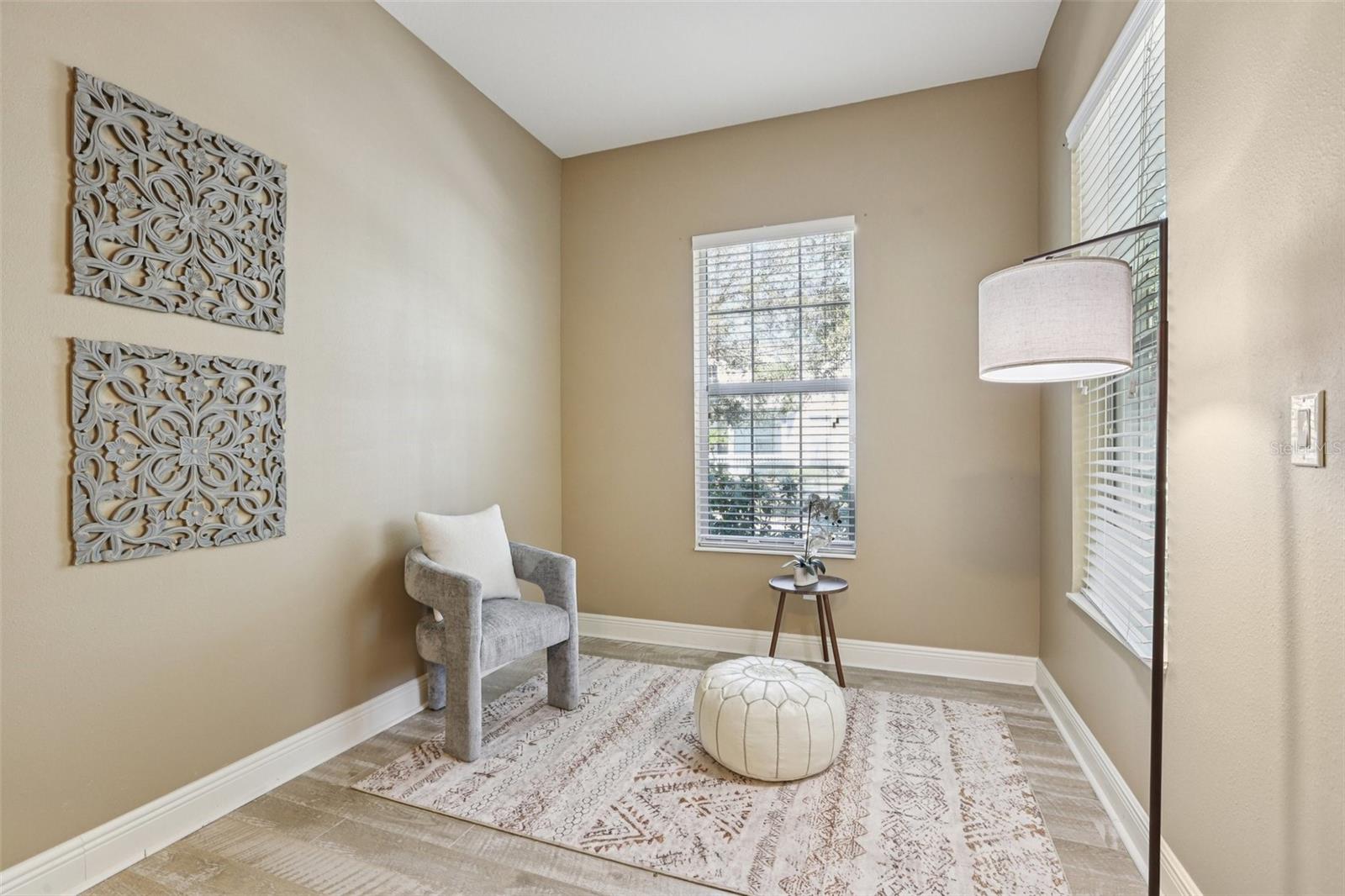 Image 14 of 32 For 221 Sunset Crest Court