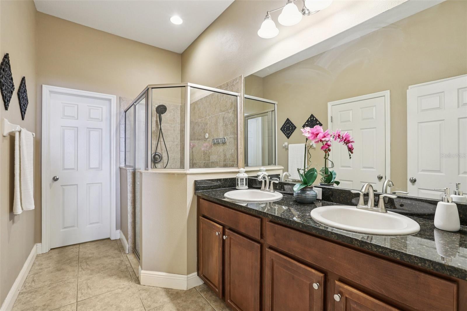 Image 16 of 32 For 221 Sunset Crest Court