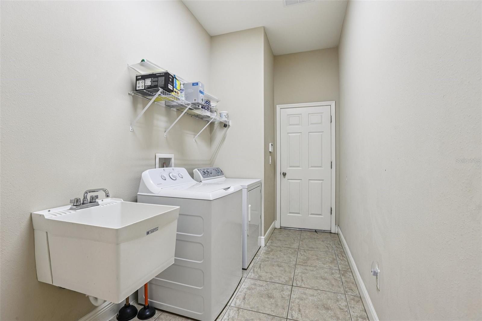 Image 20 of 32 For 221 Sunset Crest Court