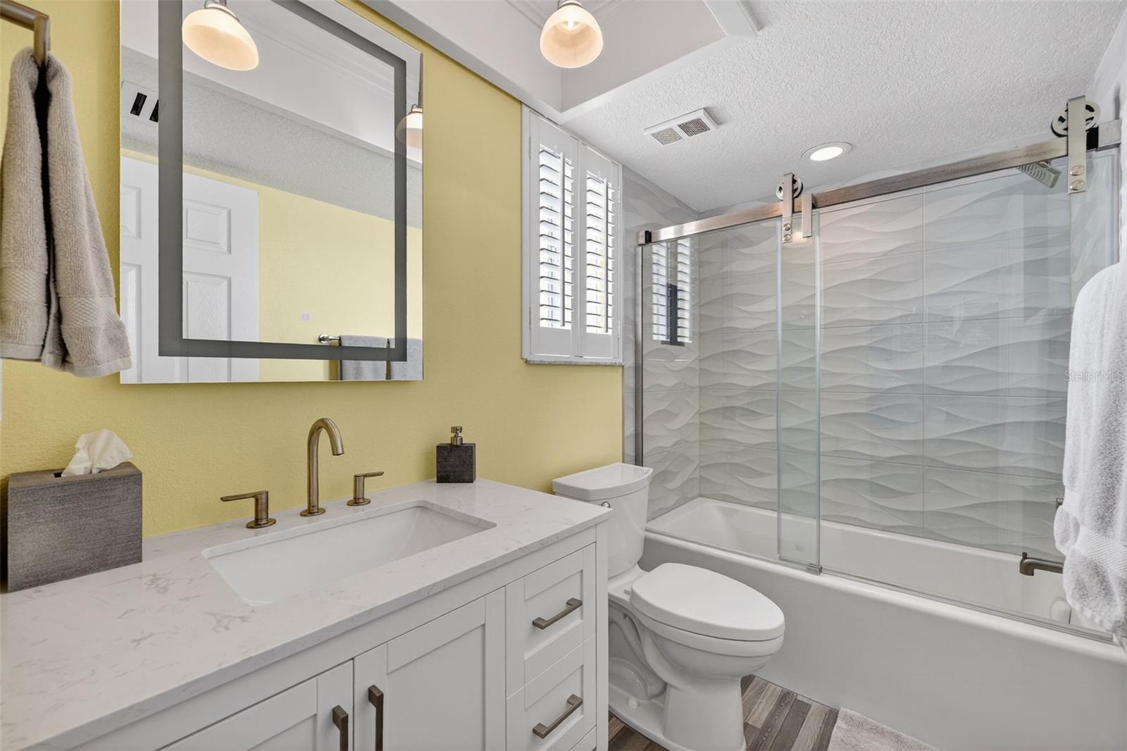 Image 27 of 60 For 9730 Indian Key Trail 114