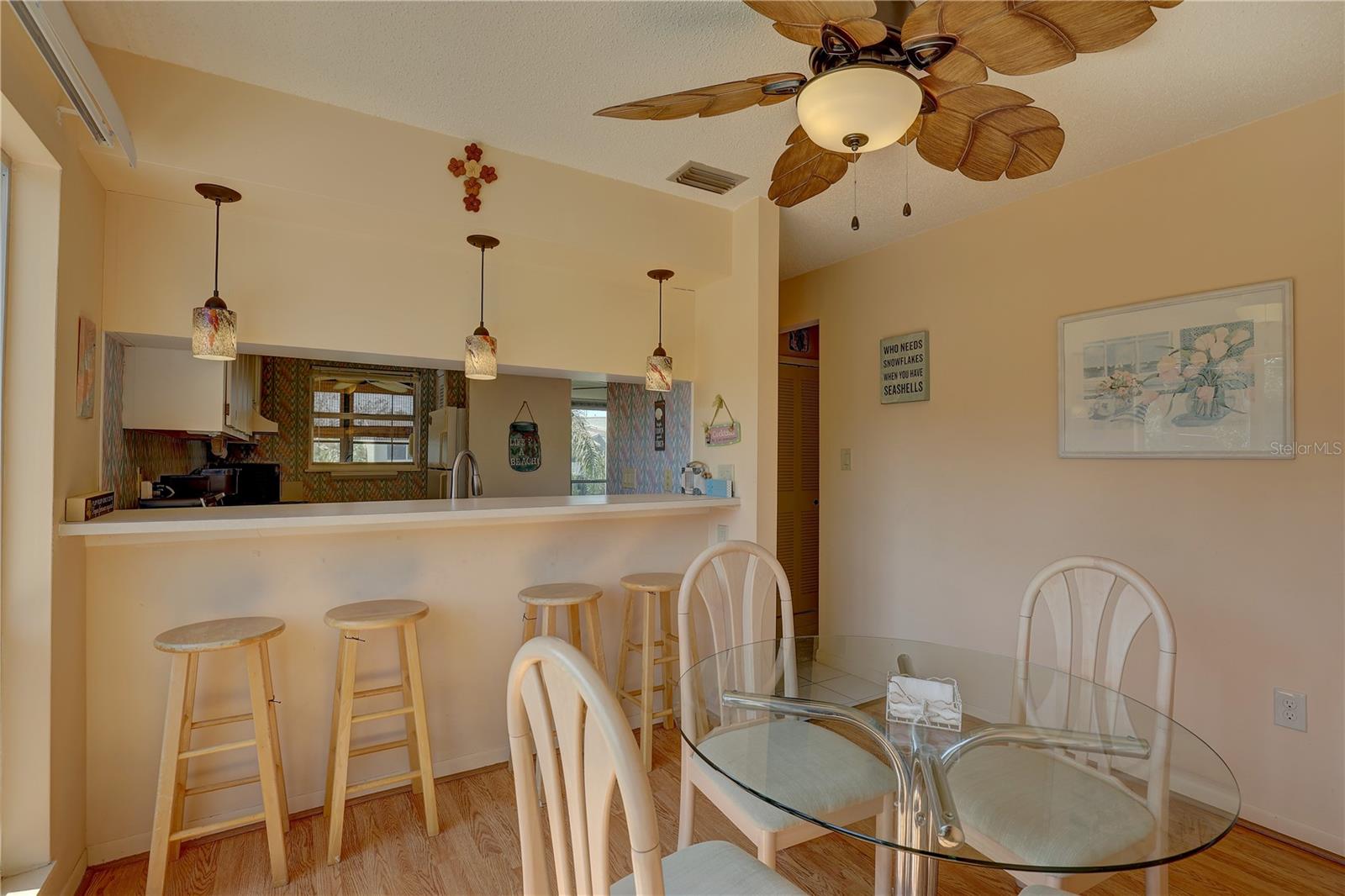 Image 10 of 40 For 428 Windrush Bay Drive