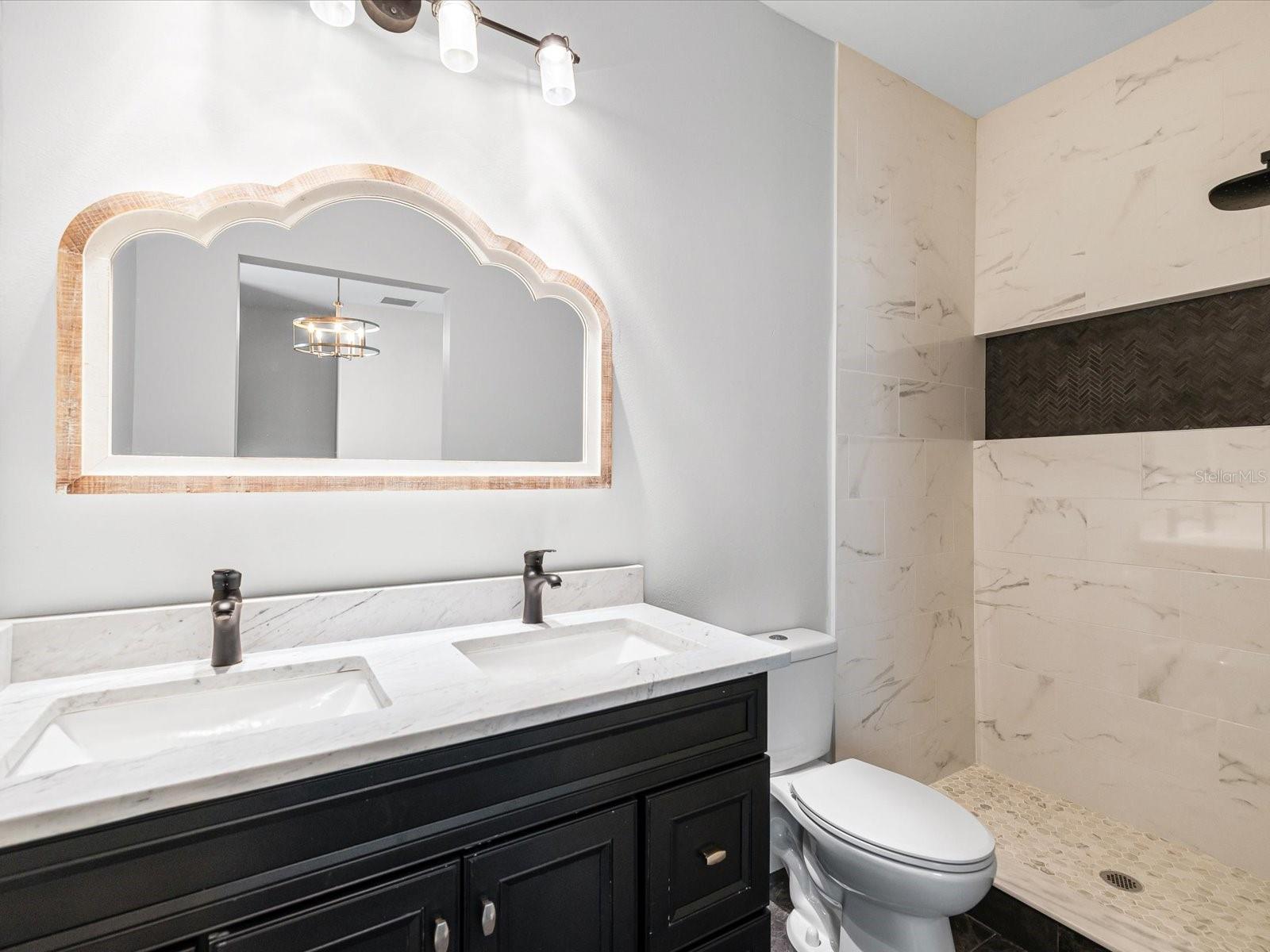 Image 21 of 65 For 2107 Cherry Street