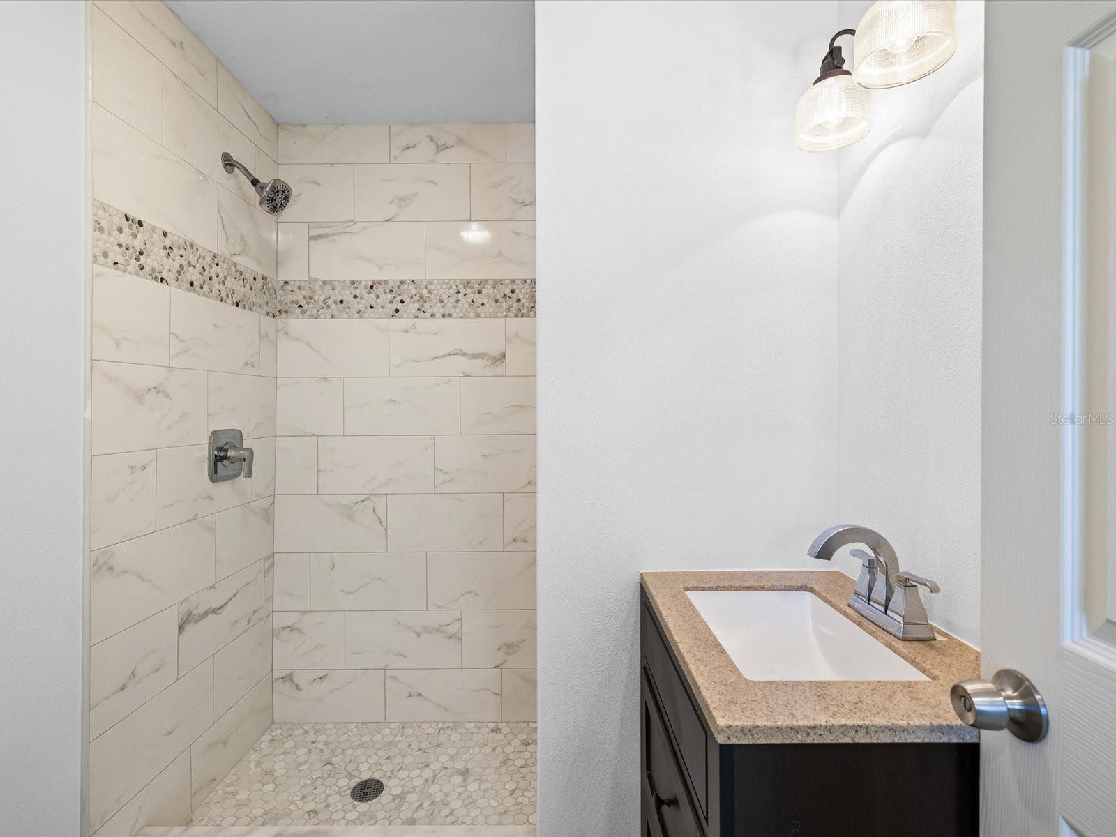 Image 34 of 65 For 2107 Cherry Street