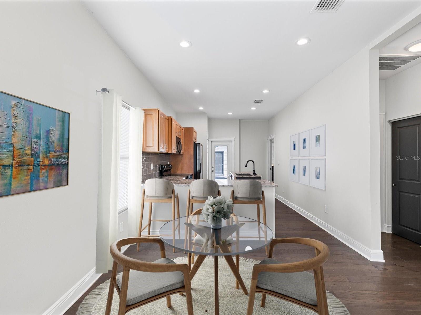 Image 4 of 65 For 2107 Cherry Street