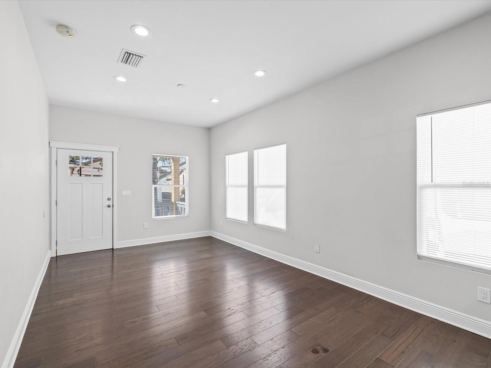 Image 7 of 65 For 2107 Cherry Street