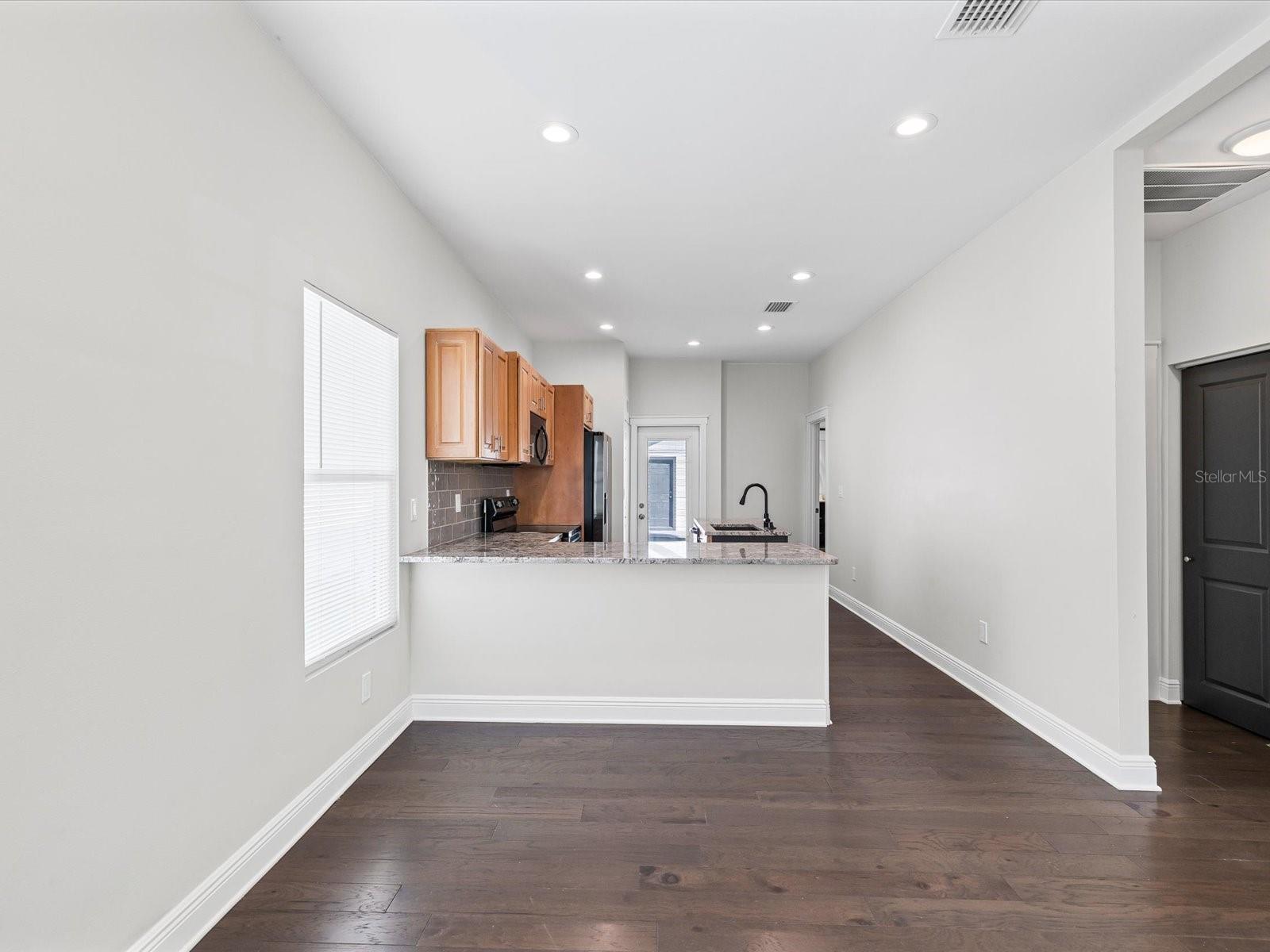 Image 9 of 65 For 2107 Cherry Street