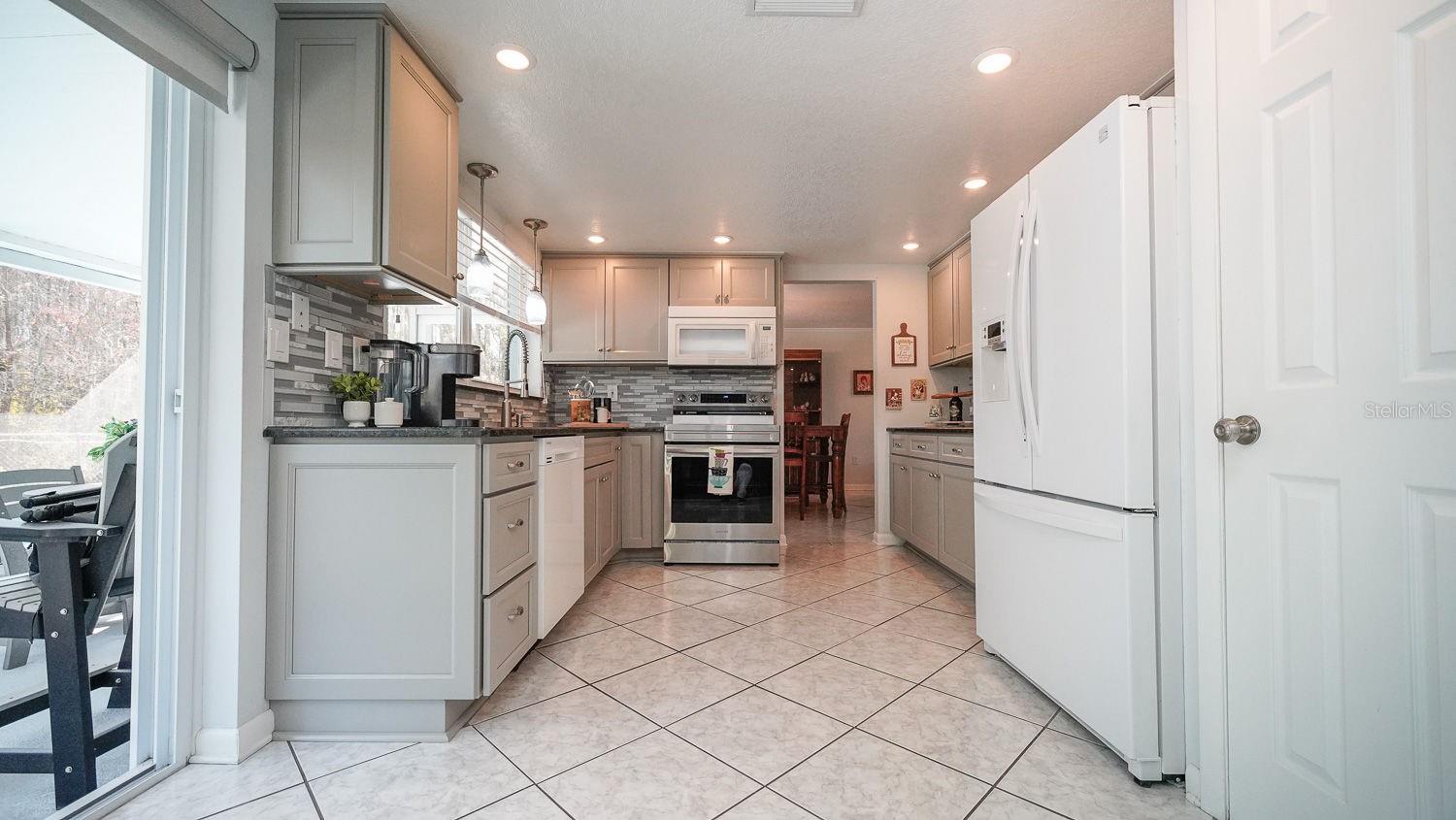 Image 26 of 72 For 12200 Silk Oak Lane