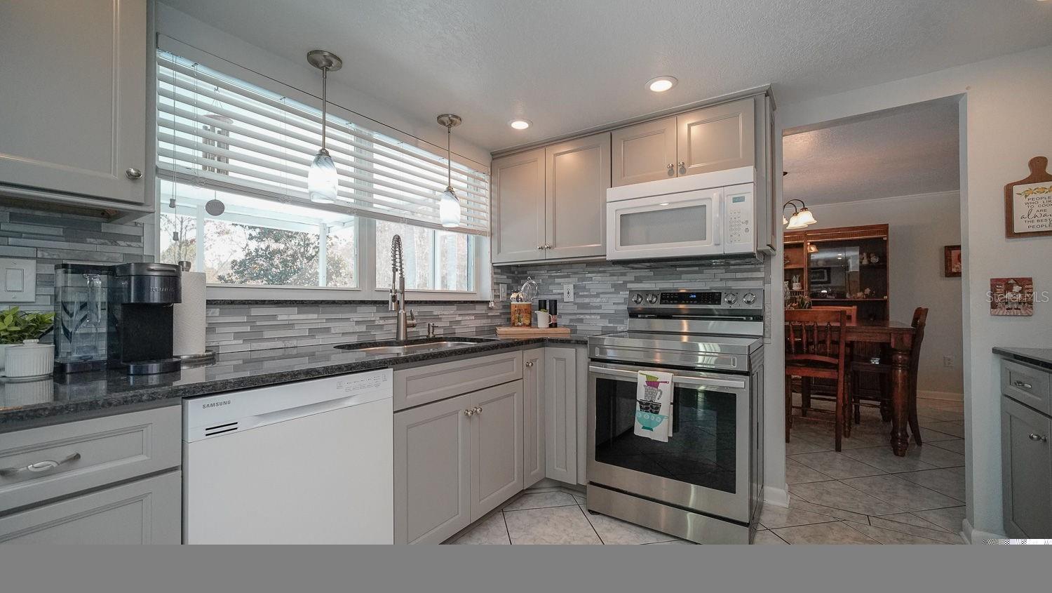 Image 27 of 72 For 12200 Silk Oak Lane