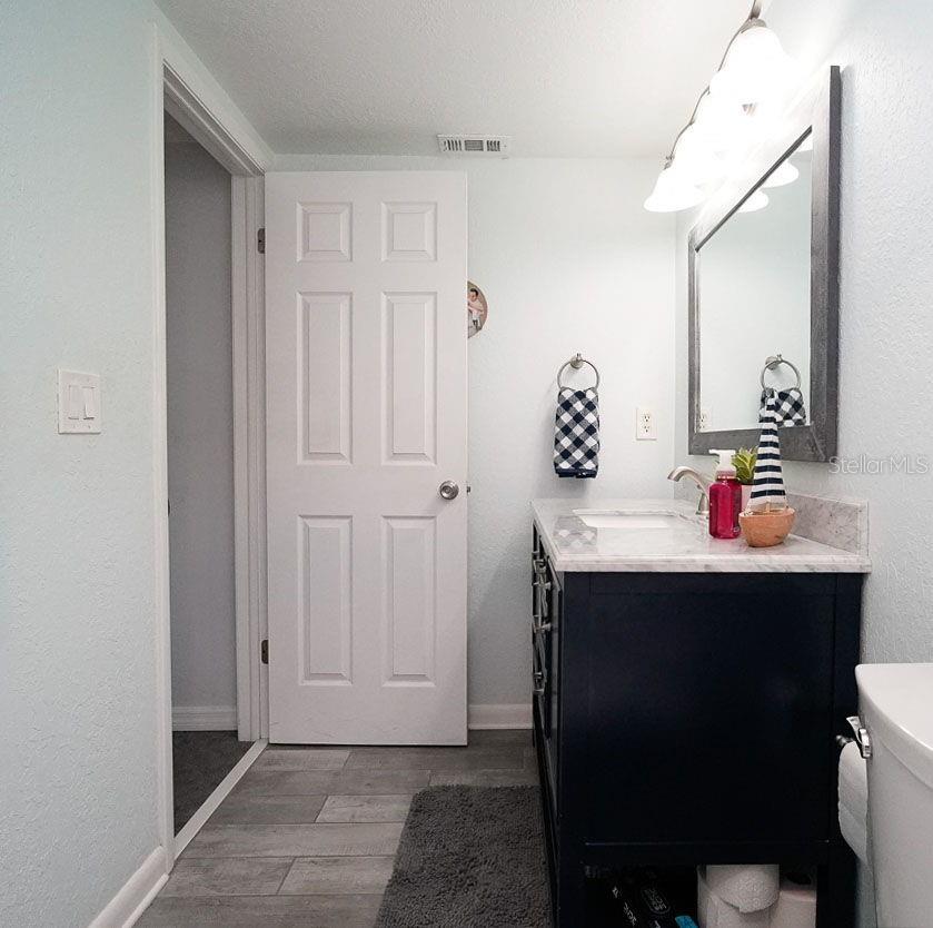 Image 47 of 72 For 12200 Silk Oak Lane